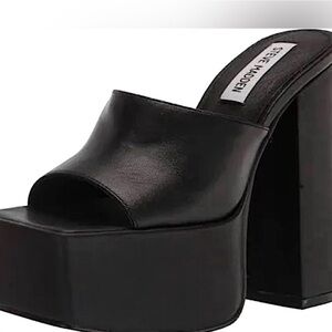 Steve Madden Black Platform Mules